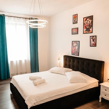 Central Nest Турда Екстериор снимка