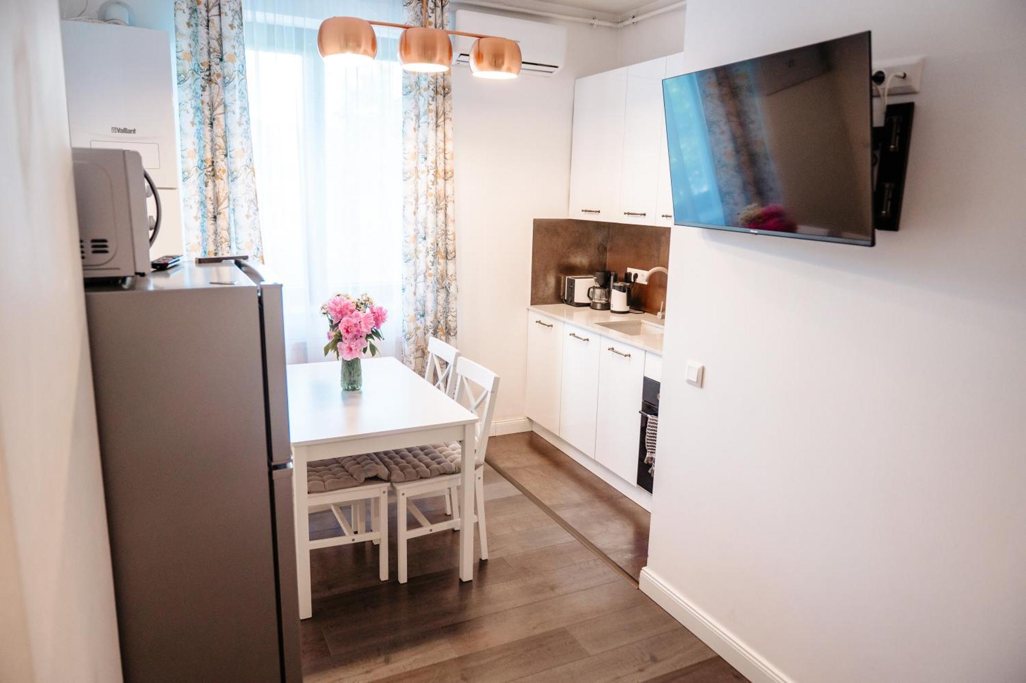 Central Nest Турда Екстериор снимка